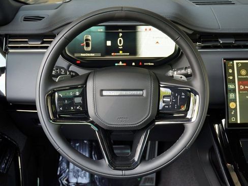 Used 2025 Land Rover Range Rover Sport Dynamic SE image 16