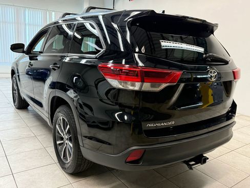 Used 2017 Toyota Highlander XLE image 7