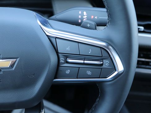 Used 2025 Chevrolet Colorado W/T w/ Advanced Trailering Package RWD image 19