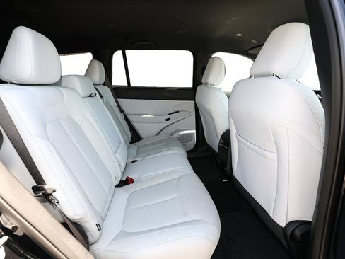New 2026 Jeep Cherokee Laredo AWD/4WD image 19