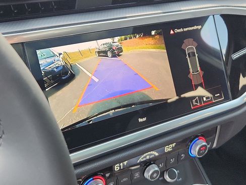 New 2025 Audi Q3 2.0T Premium image 16