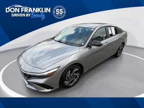 Used 2025 Hyundai Elantra Sport FWD image 1