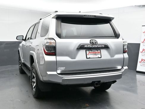 Used 2021 Toyota 4Runner TRD Off-Road Premium image 6