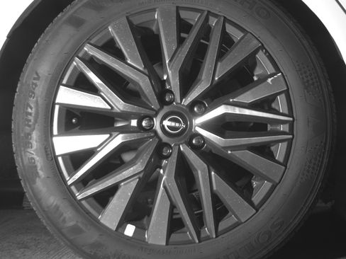 Used 2025 Nissan Altima 2.5 SV FWD image 18