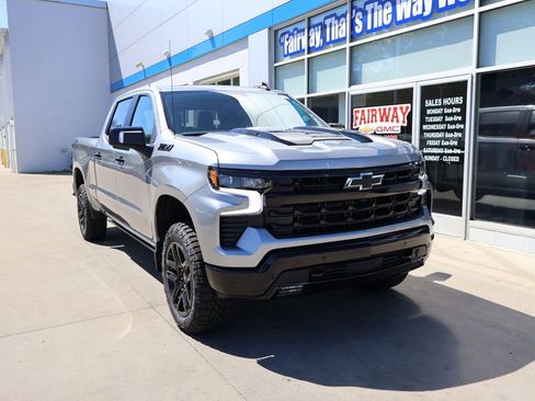 New 2026 Chevrolet Silverado 1500 LT Trail Boss w/ LT Trail Boss Premium Package AWD/4WD image 2