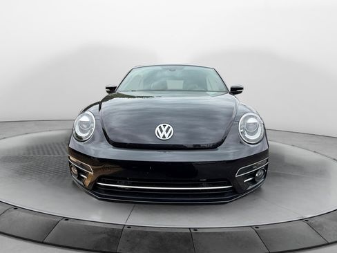 Used 2019 Volkswagen Beetle 2.0T Final Edition SEL FWD image 2