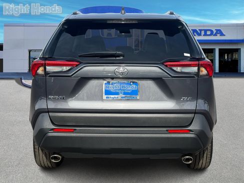 Used 2025 Toyota RAV4 XLE Premium image 6