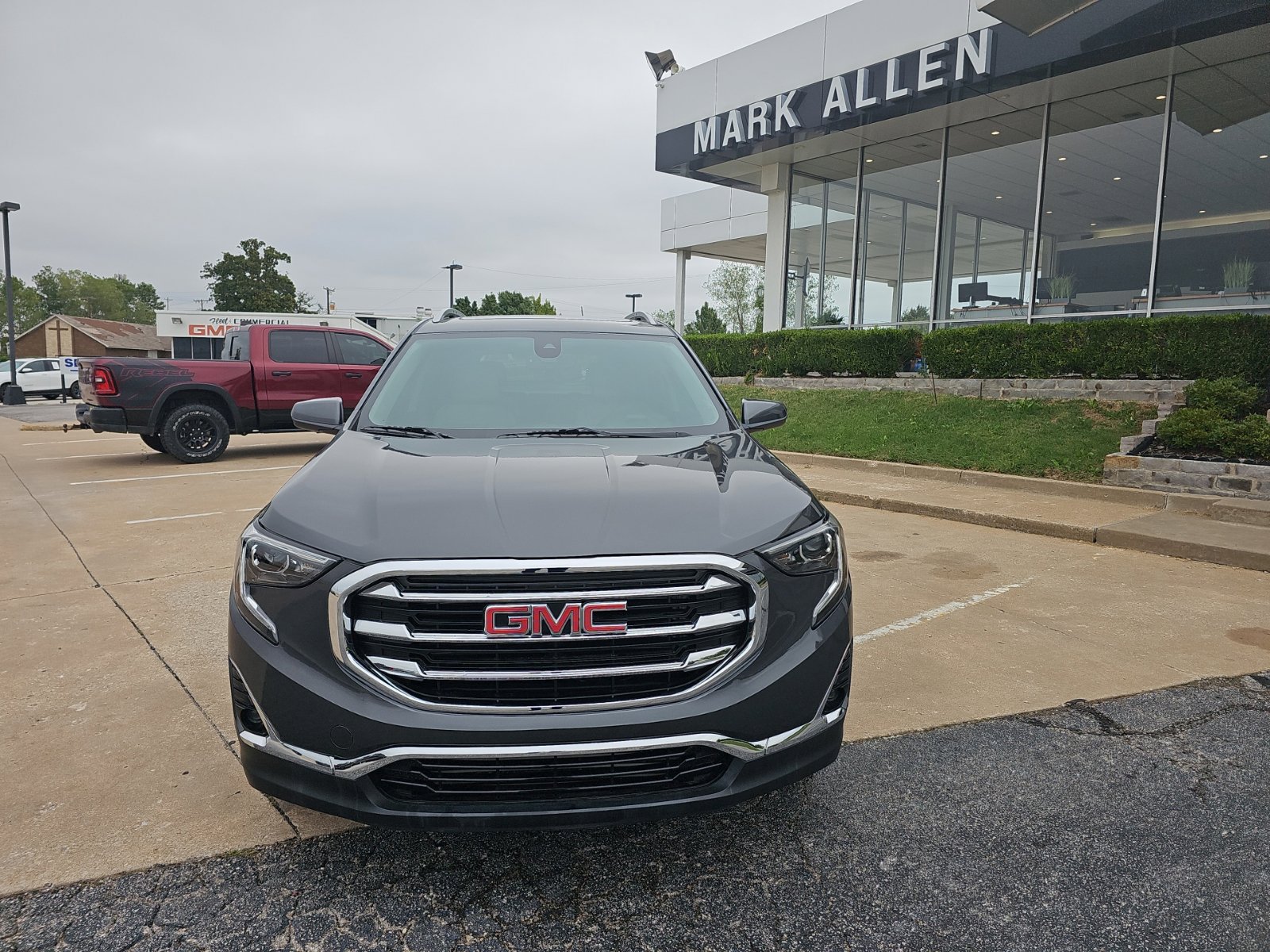 Used 2019 GMC Terrain SLT w/ Infotainment Package II AWD/4WD image 10