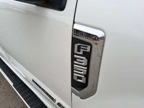Certified 2022 Ford F350 Lariat w/ Lariat Value Package image 10