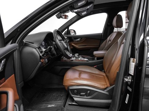 Used 2017 Audi Q7 3.0T Premium Plus image 4