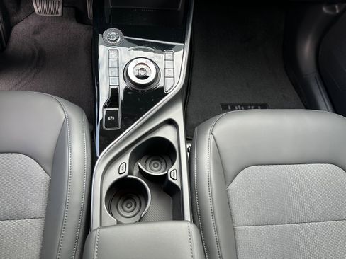New 2025 Kia Niro Wind w/ Wind Preserve Package FWD image 39