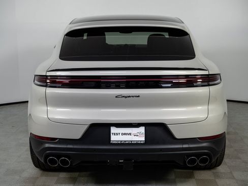 New 2026 Porsche Cayenne Coupe image 30