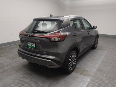 Used 2024 Nissan Kicks SV FWD image 9
