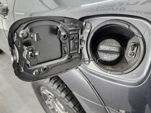 Used 2020 Toyota 4Runner Venture image 29