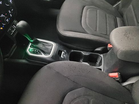 Used 2020 Jeep Renegade Latitude image 26