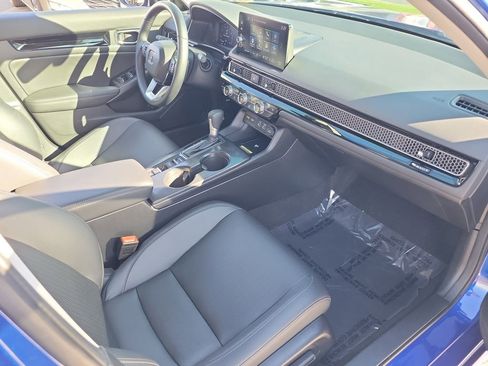 Used 2024 Honda Civic Touring image 18
