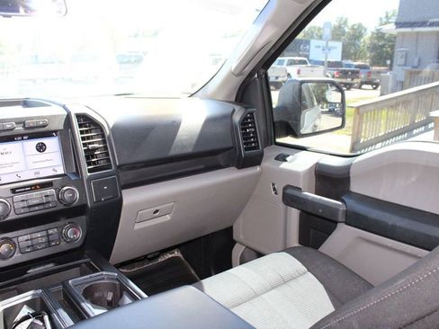 Used 2019 Ford F150 XL w/ Equipment Group 101A Mid AWD/4WD image 16