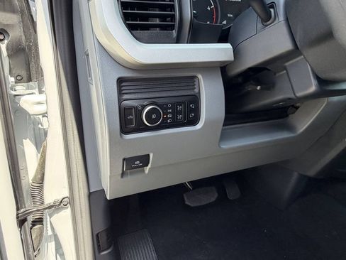 New 2026 Ford F250 XLT w/ FX4 Off-Road Package AWD/4WD image 23