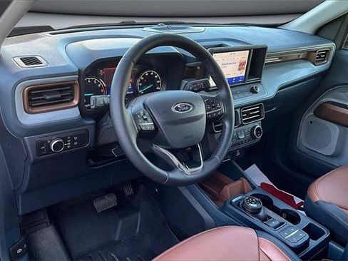 Used 2024 Ford Maverick Lariat image 18