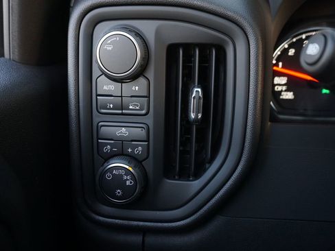 New 2025 Chevrolet Silverado 1500 Custom AWD/4WD image 20