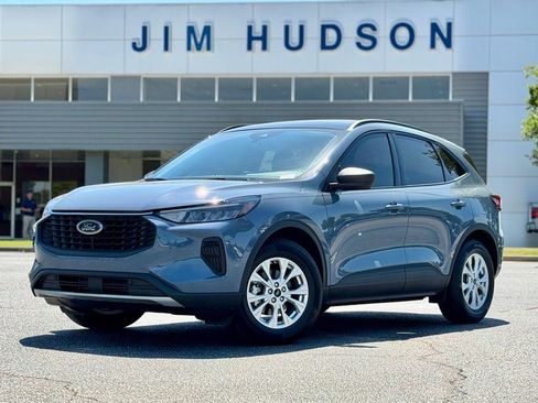 New 2026 Ford Escape Active FWD image 2