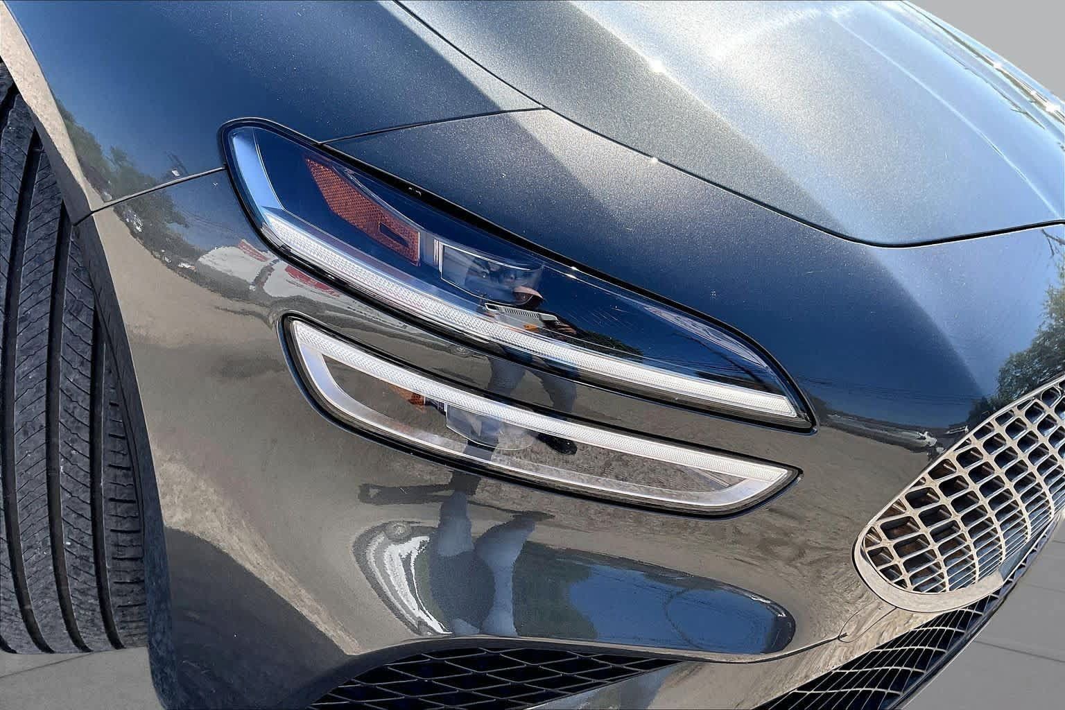 Used 2025 Genesis G70 2.5T RWD image 27