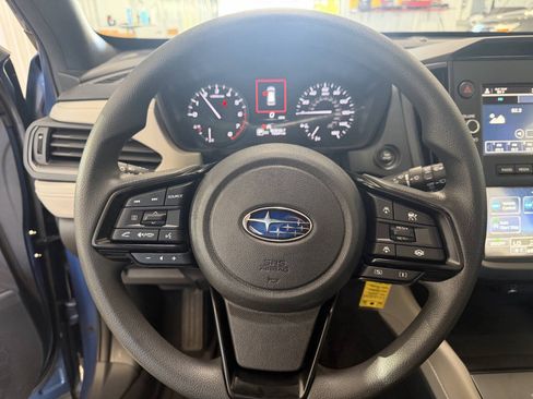 Used 2025 Subaru Forester AWD/4WD image 20