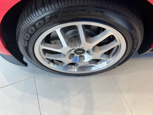 Used 2007 Ford Mustang Shelby GT500 RWD image 9