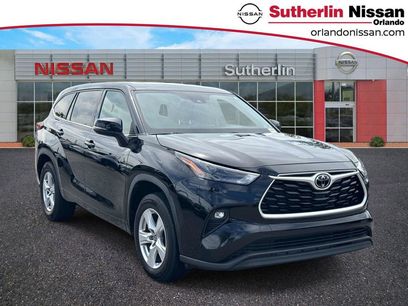 Used 2022 Toyota Highlander LE