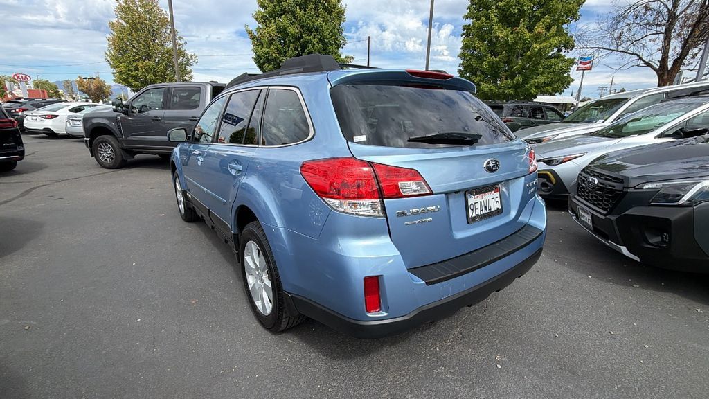 Used 2012 Subaru Outback 2.5i Premium AWD/4WD image 6