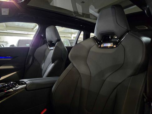 New 2027 BMW M5 Touring AWD/4WD image 23