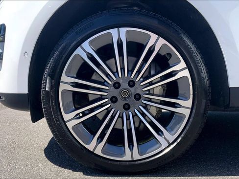 Certified 2025 Land Rover Range Rover Sport SE AWD/4WD image 10