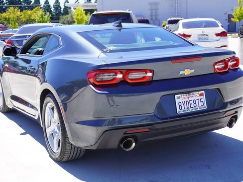 Used 2021 Chevrolet Camaro LT RWD image 11