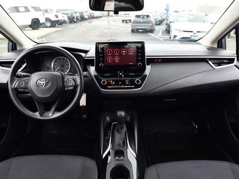 Used 2020 Toyota Corolla LE image 21