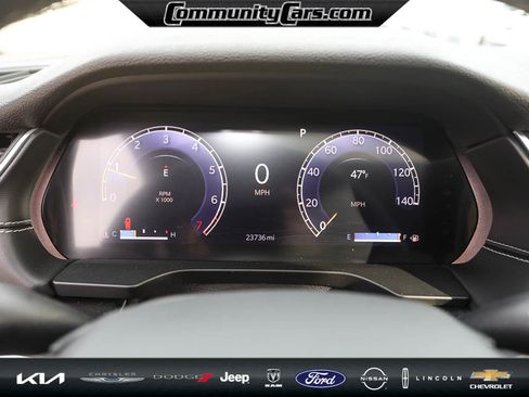 Used 2023 Jeep Grand Cherokee Altitude image 14