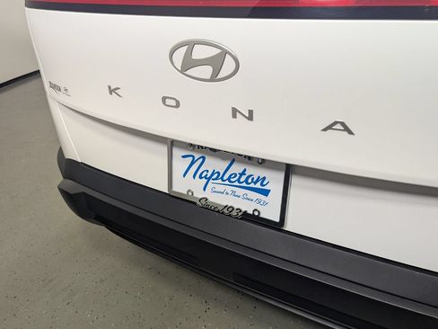 Used 2024 Hyundai Kona SE FWD image 9