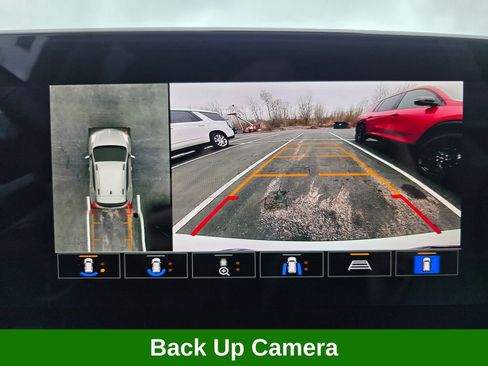 Used 2025 Buick Encore GX Avenir w/ Avenir Technology Package image 29