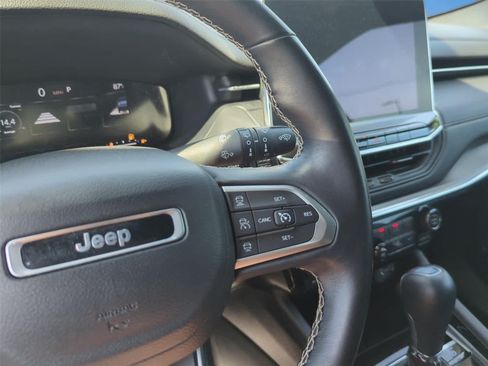 Used 2022 Jeep Compass High Altitude AWD/4WD image 19