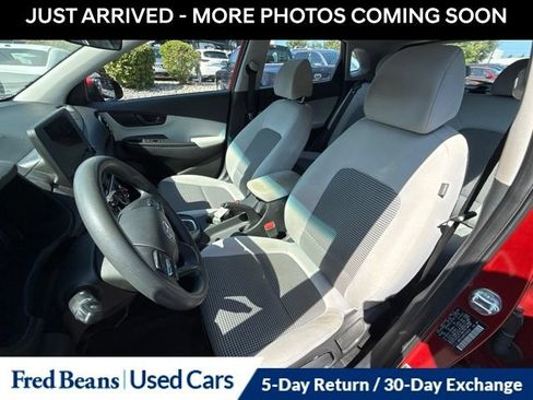 Used 2023 Hyundai Kona SE AWD/4WD image 17