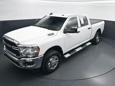Used 2024 RAM 2500 Tradesman w/ Safety Group AWD/4WD image 15