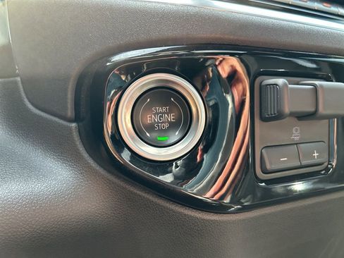 Used 2025 Chevrolet Silverado 1500 High Country w/ Midnight Edition image 46