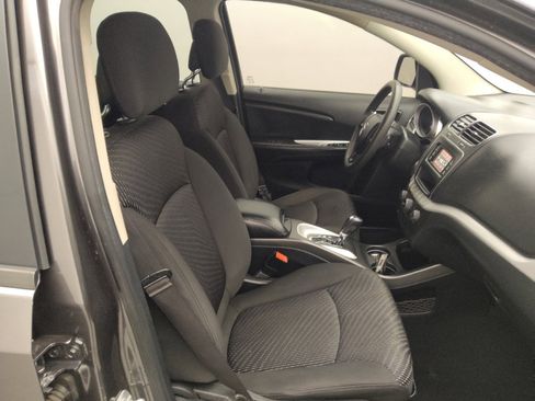 Used 2017 Dodge Journey SE w/ Flexible Seating Group FWD image 21