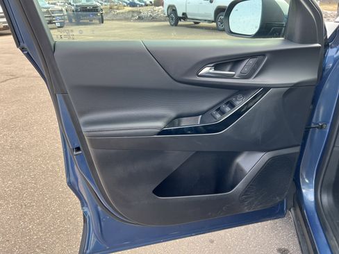 Certified 2025 Chevrolet Equinox LT w/ Safety and Technology Package image 15