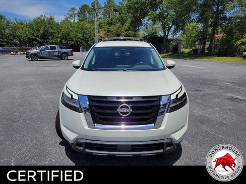 Used 2022 Nissan Pathfinder SV AWD/4WD image 9