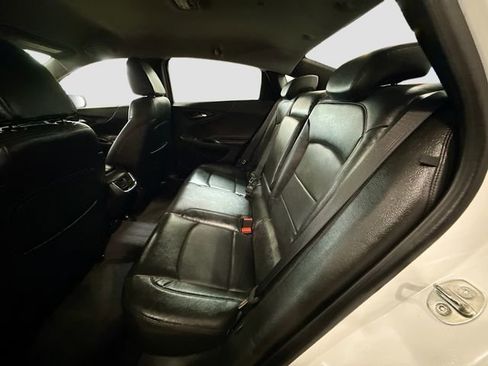 Used 2016 Chevrolet Malibu LT image 23