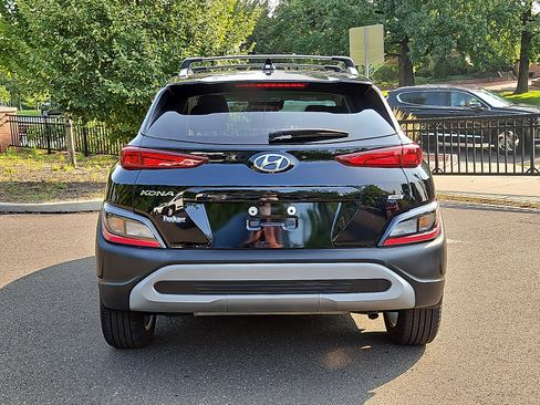 Used 2023 Hyundai Kona SEL AWD/4WD image 5