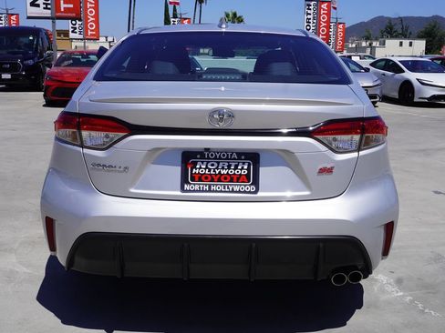Certified 2025 Toyota Corolla SE FWD image 6