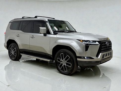 Used 2026 Lexus GX 550 image 9