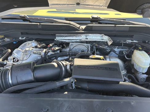 Used 2018 GMC Sierra 2500 Denali w/ Duramax Plus Package AWD/4WD image 38