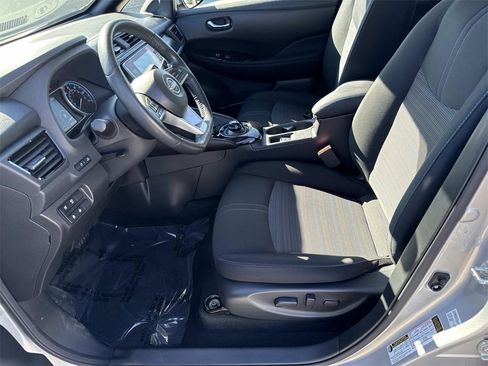 Used 2024 Nissan Leaf SV Plus image 14